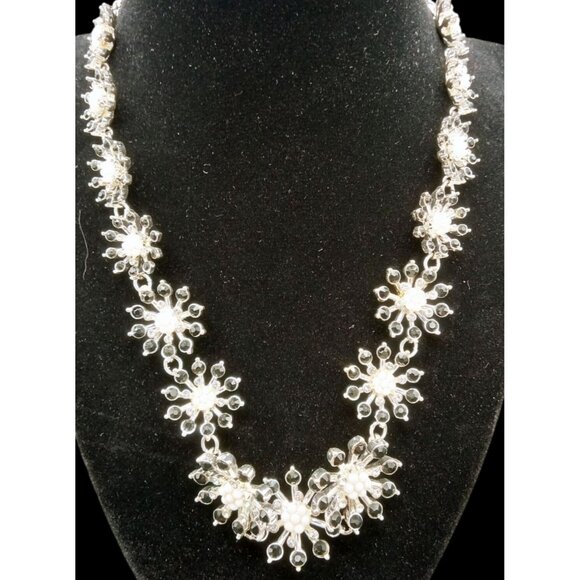 Necklace Snowflake Look Clear White Silver Black 19.25 Inch Adjust Lobster Clasp - Picture 1 of 13